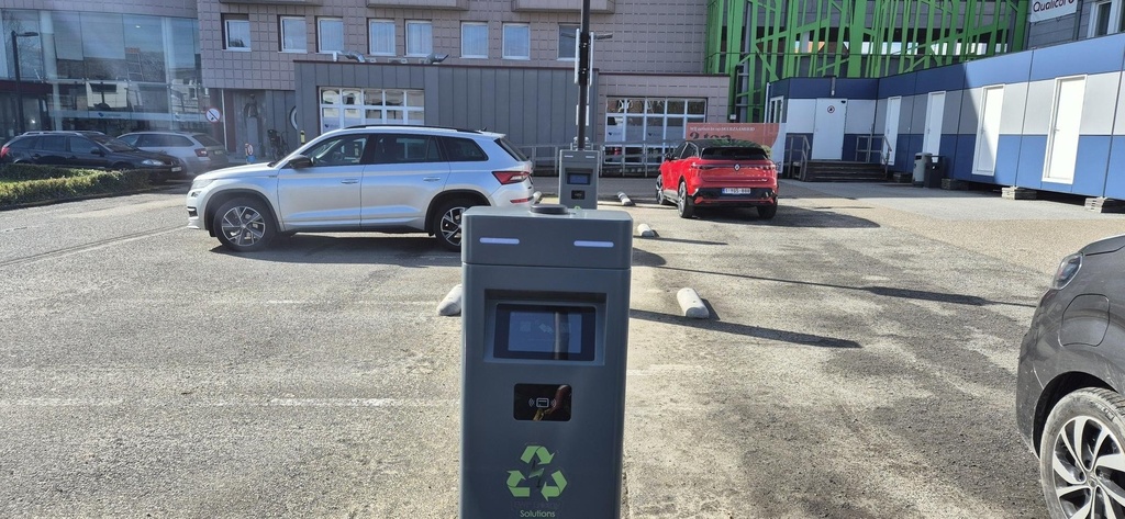 [IOC000018] Duaal AC Laadstation 2x 11kW met type2 stopcontact